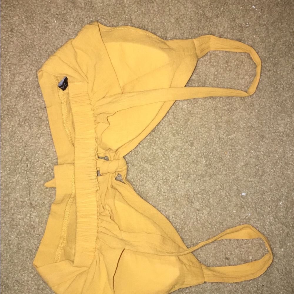 Two piece - Picture 4 of 5